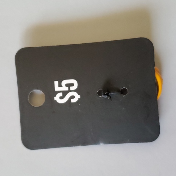 🎈3 FOR $10 RESIN RINGS - Picture 4 of 5